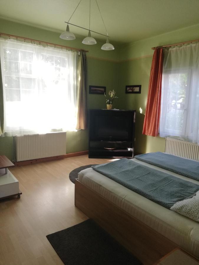 Kornel Apartman Siofok Luaran gambar
