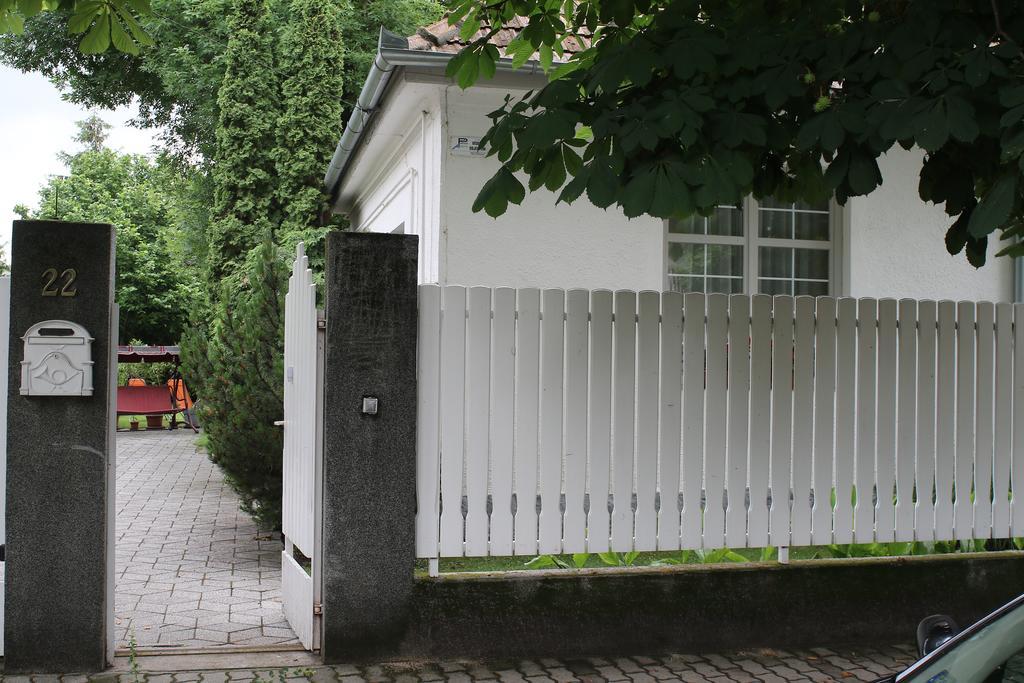 Kornel Apartman Siofok Luaran gambar